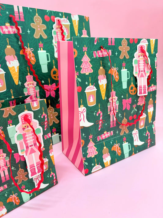 It Girl Christmas Gift Bag with Tag - 3 sizes 